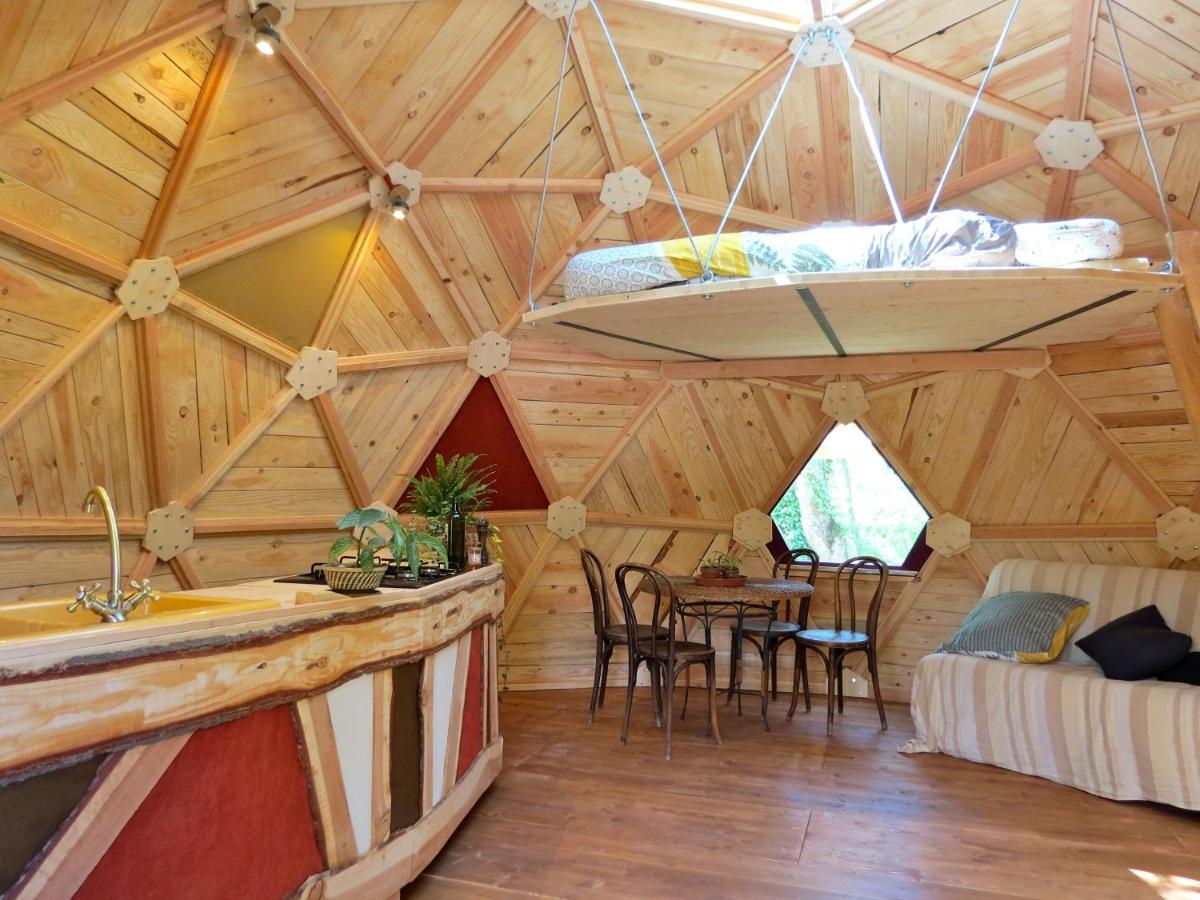 Habitat Createur - Hebergements Insolites Au Camping Municipal "Les Ecureuils" Recoubeau-Jansac Exterior foto
