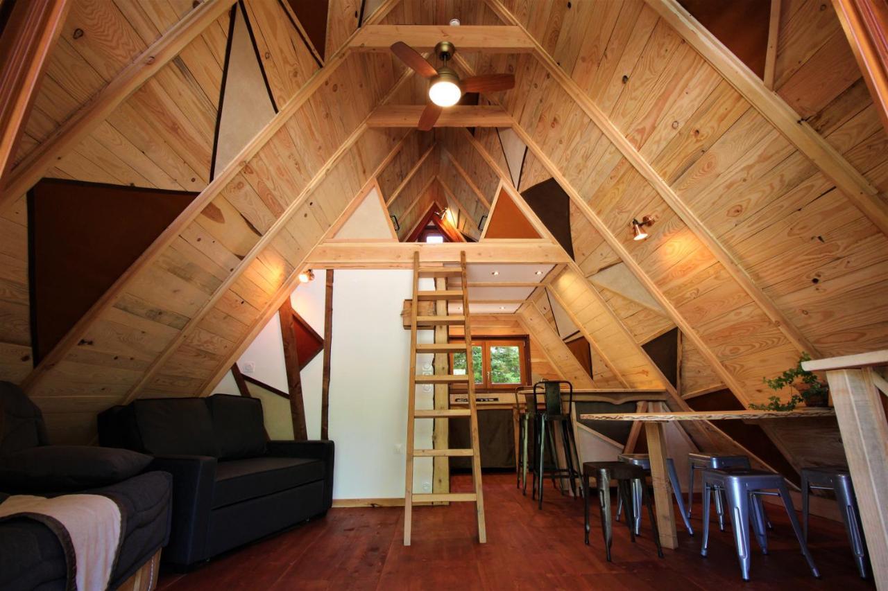 Habitat Createur - Hebergements Insolites Au Camping Municipal "Les Ecureuils" Recoubeau-Jansac Exterior foto