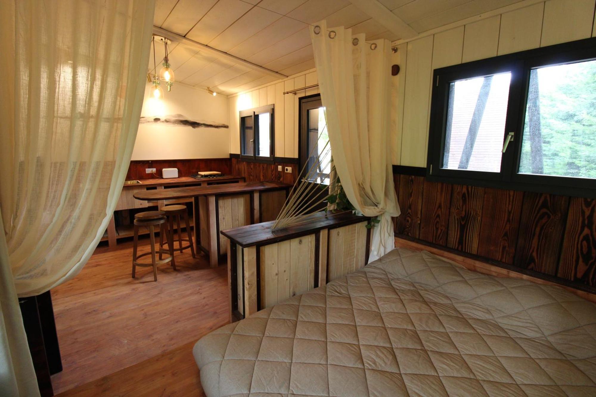 Habitat Createur - Hebergements Insolites Au Camping Municipal "Les Ecureuils" Recoubeau-Jansac Exterior foto